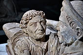 Volterra. La grandiosa serie di urne cinerarie del Museo Etrusco Guarnacci. Il famoso coperchio di urna con figure di coniugi.